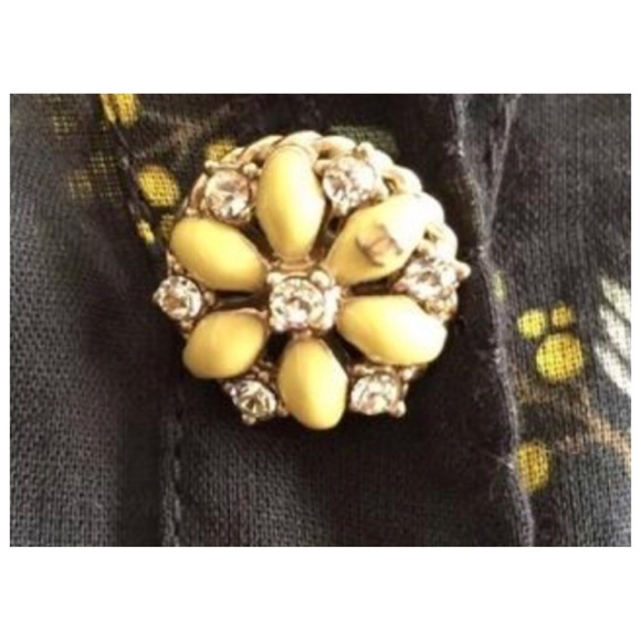 ✨Gorgeous CHANEL Runway CC Logo Gripoix Button Blouse Shirt Top - Picture 14 of 15